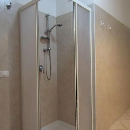 Apartamento Casa In Con Piscina A 10 Minuti Dal Mare