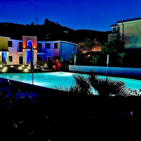 Casa In Con Piscina A 10 Minuti Dal Mare Santa Maria